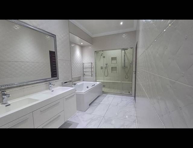 4 BEDROOM HOUSE FOR SALE IN RASLOUW GARDENS